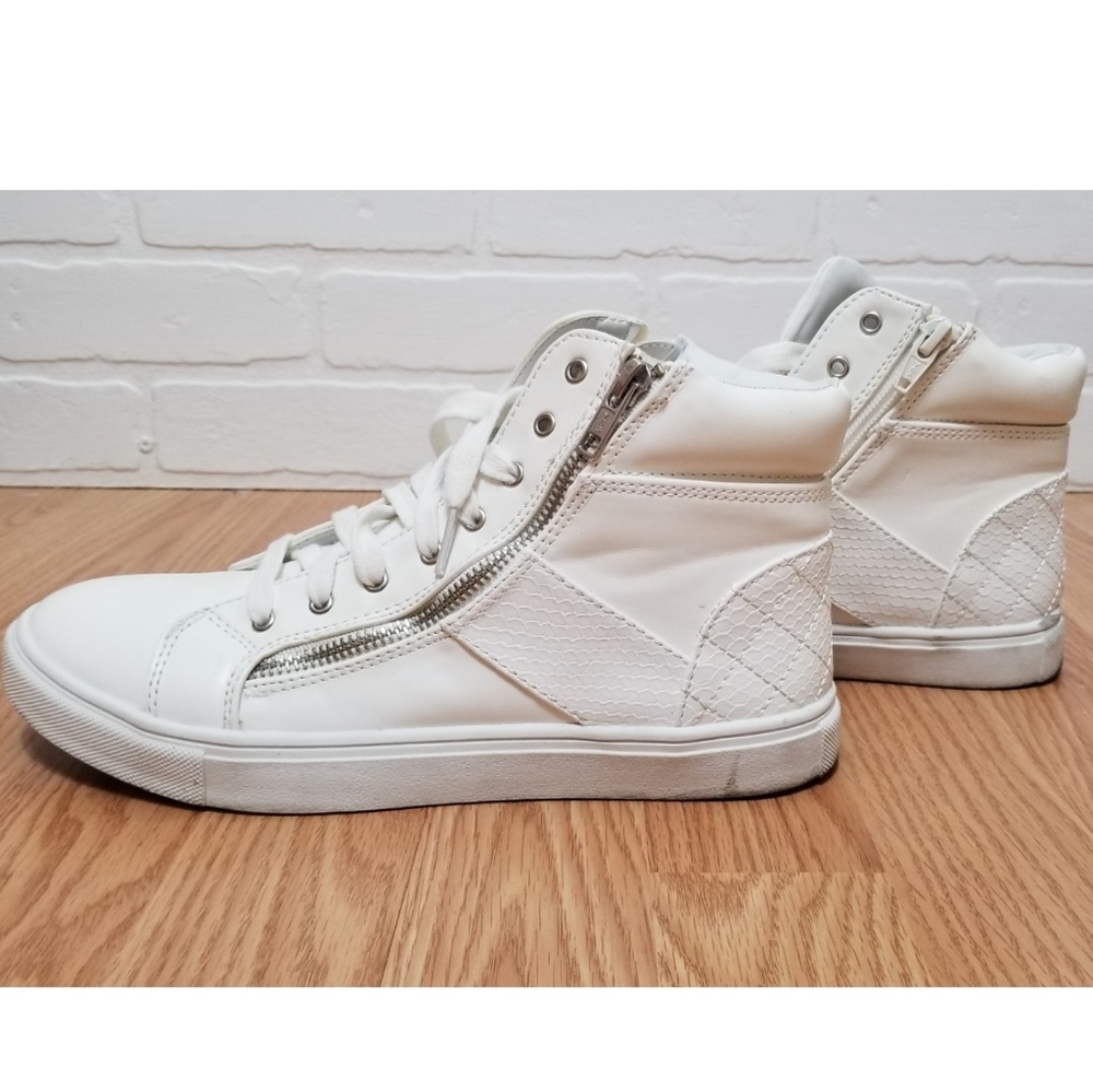 White high top sneakers in size 8